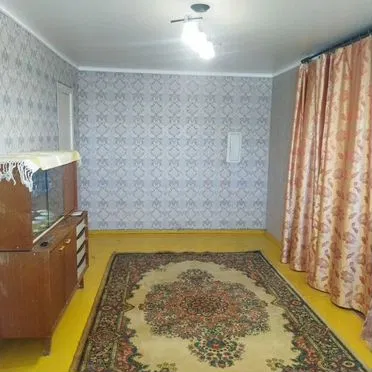 2-к. квартира, 42 м², 4/4 эт.