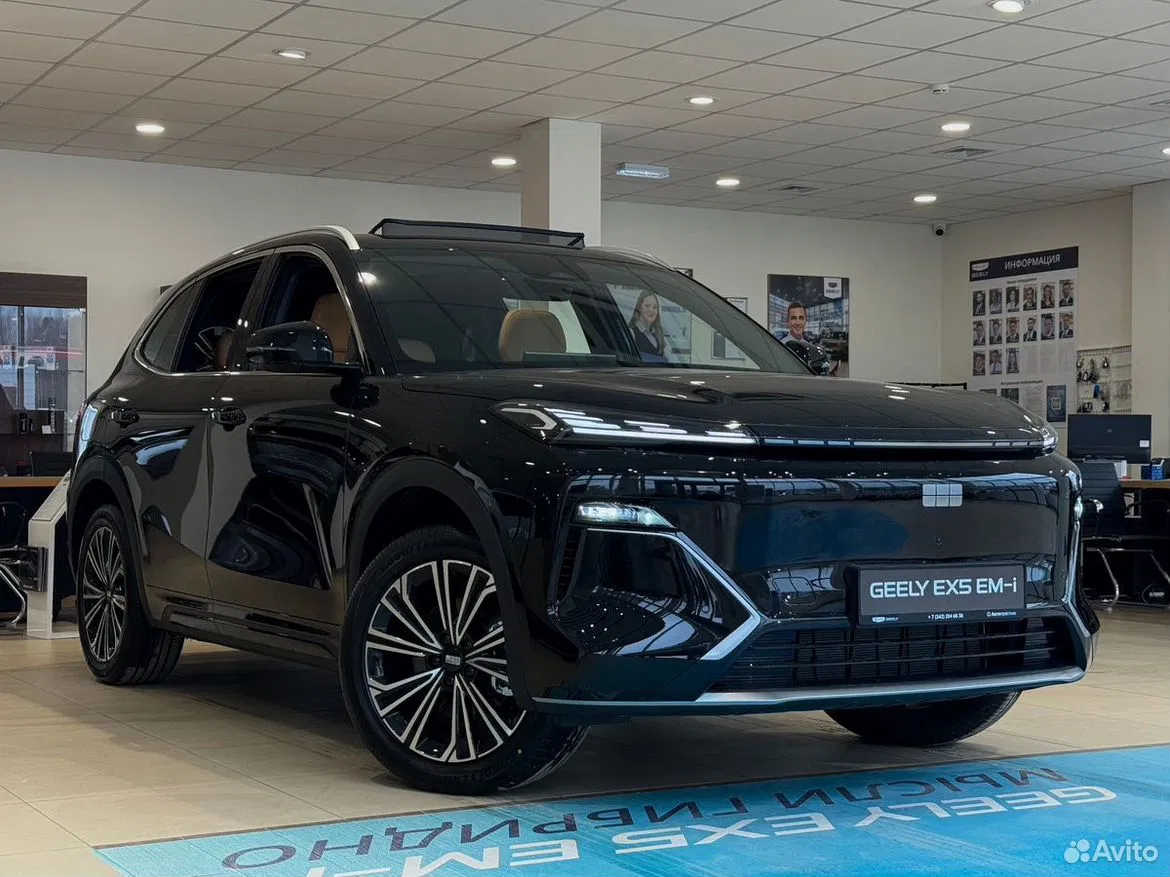 Geely EX5 Гибрид 1.5 AT, 2026