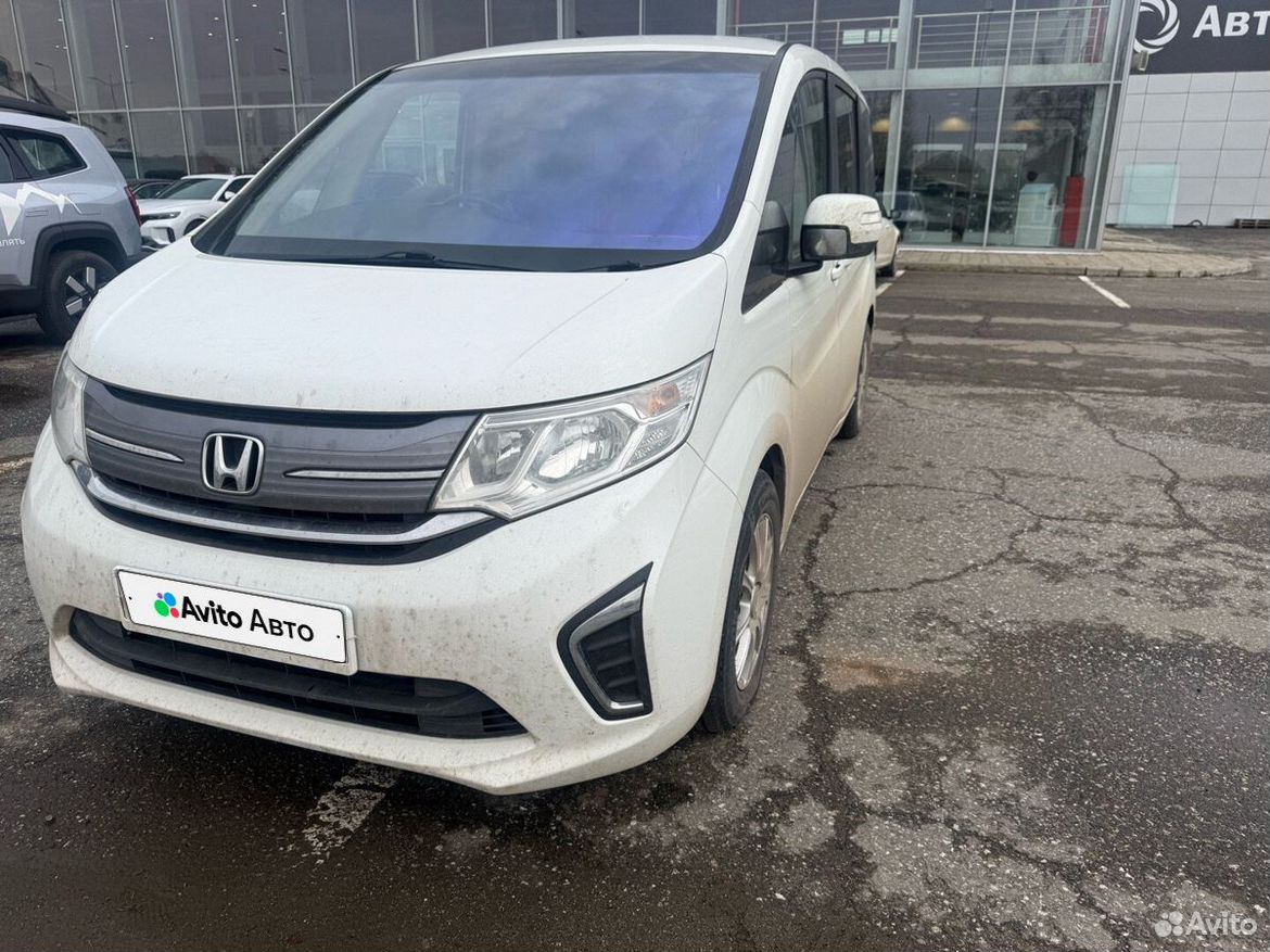 Honda Stepwgn 1.5 CVT, 2015, 136 010 км